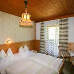 Schusterhaeusl-3 By Interhome Lägenhet *